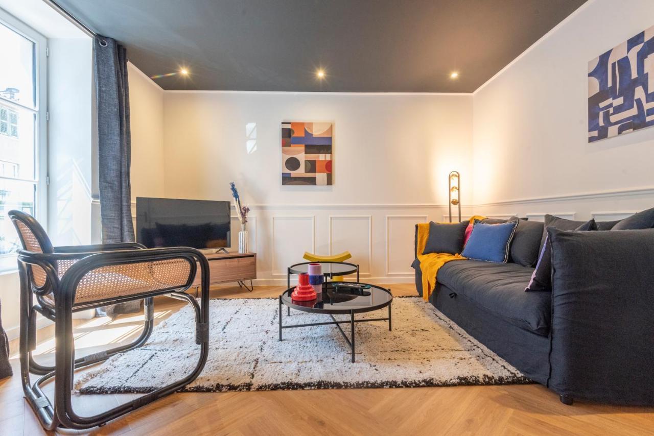 Le Cosy Chic . Proche Gare . Centre-Ville Macon . Neuf . Climatisation . Design . Wifi . Экстерьер фото